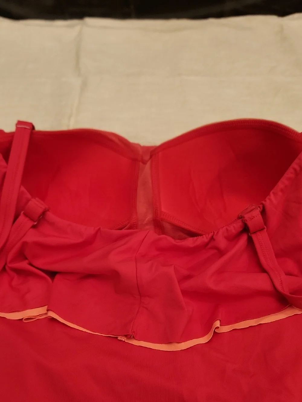 NWT Coco Reef Hibiscus Ruffle One-Piece Swimsuit Size 14/38D - Picture 5 of 8